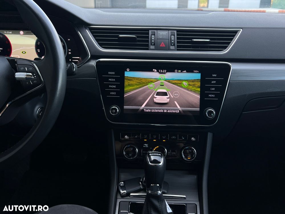 Skoda Superb 2.0 TDI DSG Premium Edition - 13