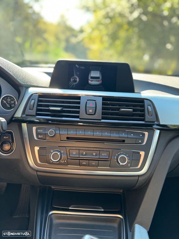 BMW 318 d Touring Auto Line Luxury - 17