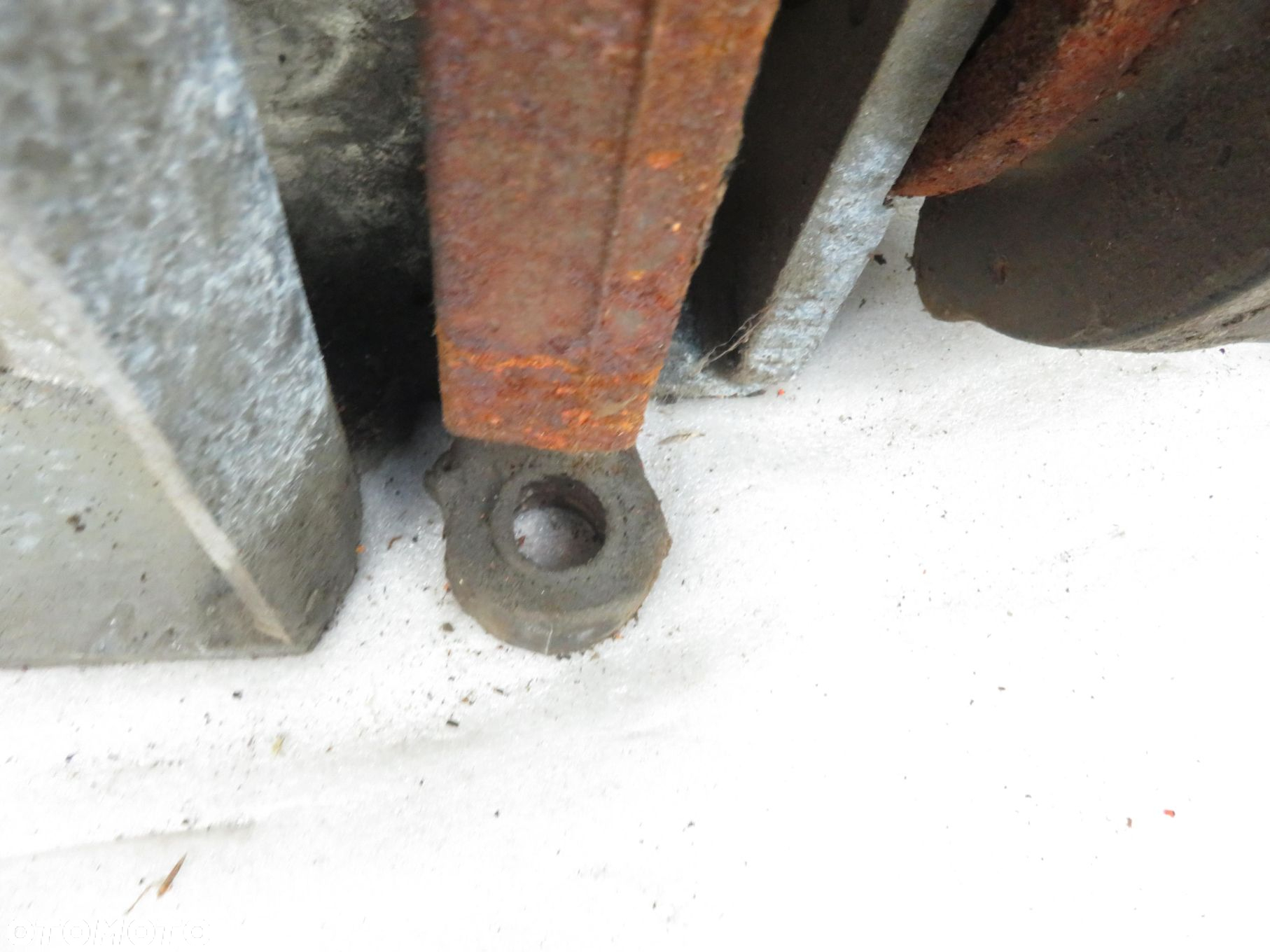 SILNIK NAPEDU WOZKA TOYOTA 7SLL16 TTL140B ; TTL140B DS41 - 16