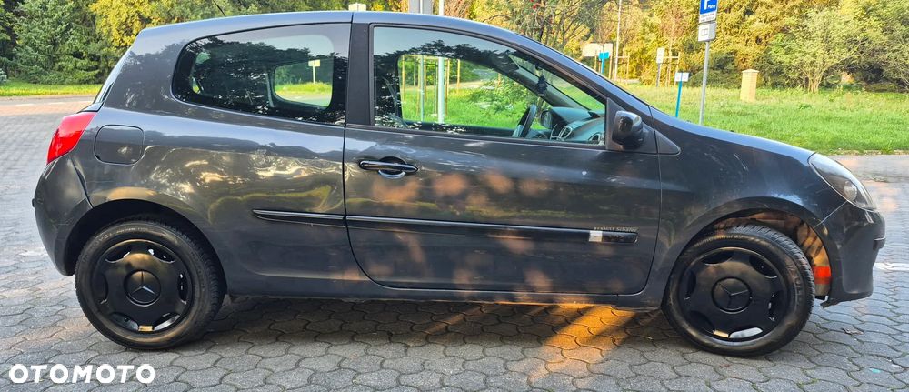 Renault Clio 1.2 16V Authentique - 3