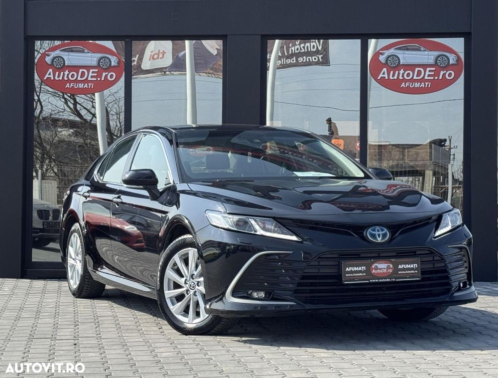Toyota Camry - 2