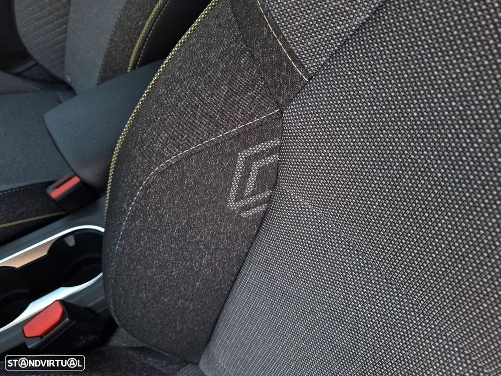 Renault Captur 1.0 TCe Techno - 25