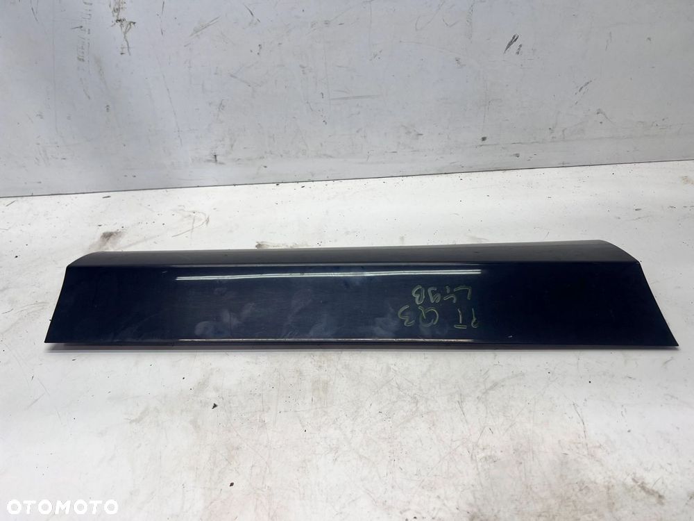 LISTWA DRZWI PRAWY TYŁ AUDI Q3 8U 8U0853970F LY9B - 4