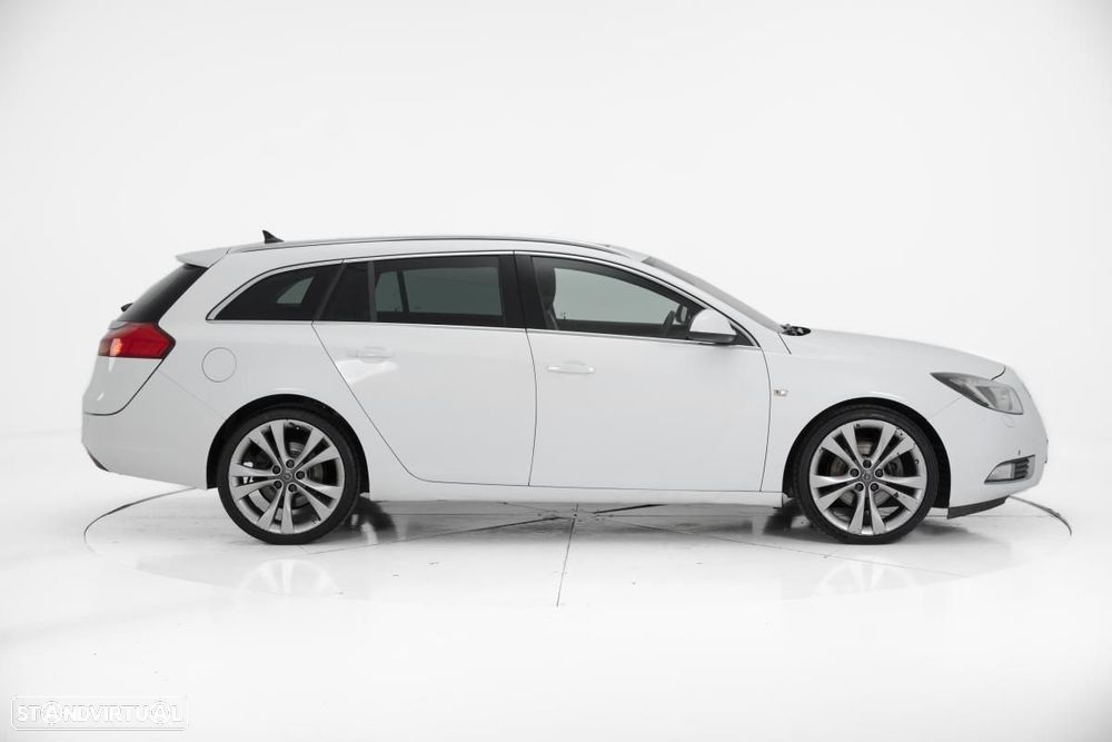 Opel Insignia Sports Tourer - 3