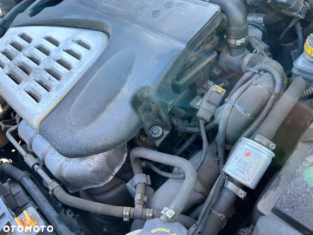 Fiat Tipo 1.4 T-Jet 16v Pop - 14