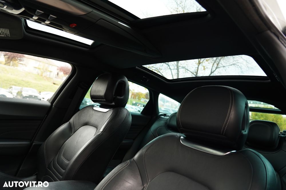 Citroën DS5 HDi 165 Chic - 10