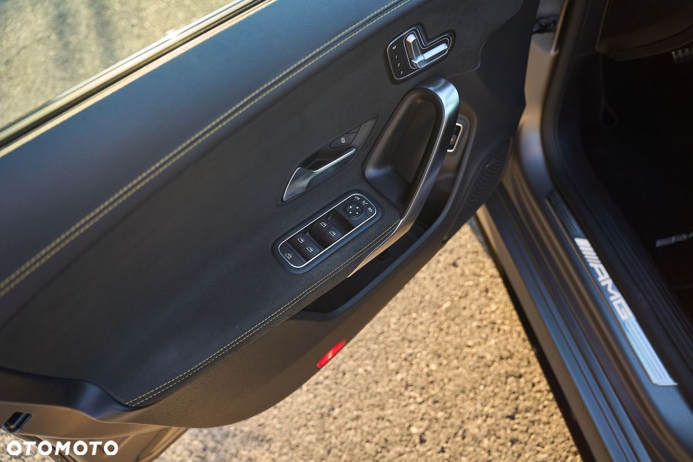 Mercedes-Benz CLA AMG 45 S 4-Matic 8G-DCT - 20