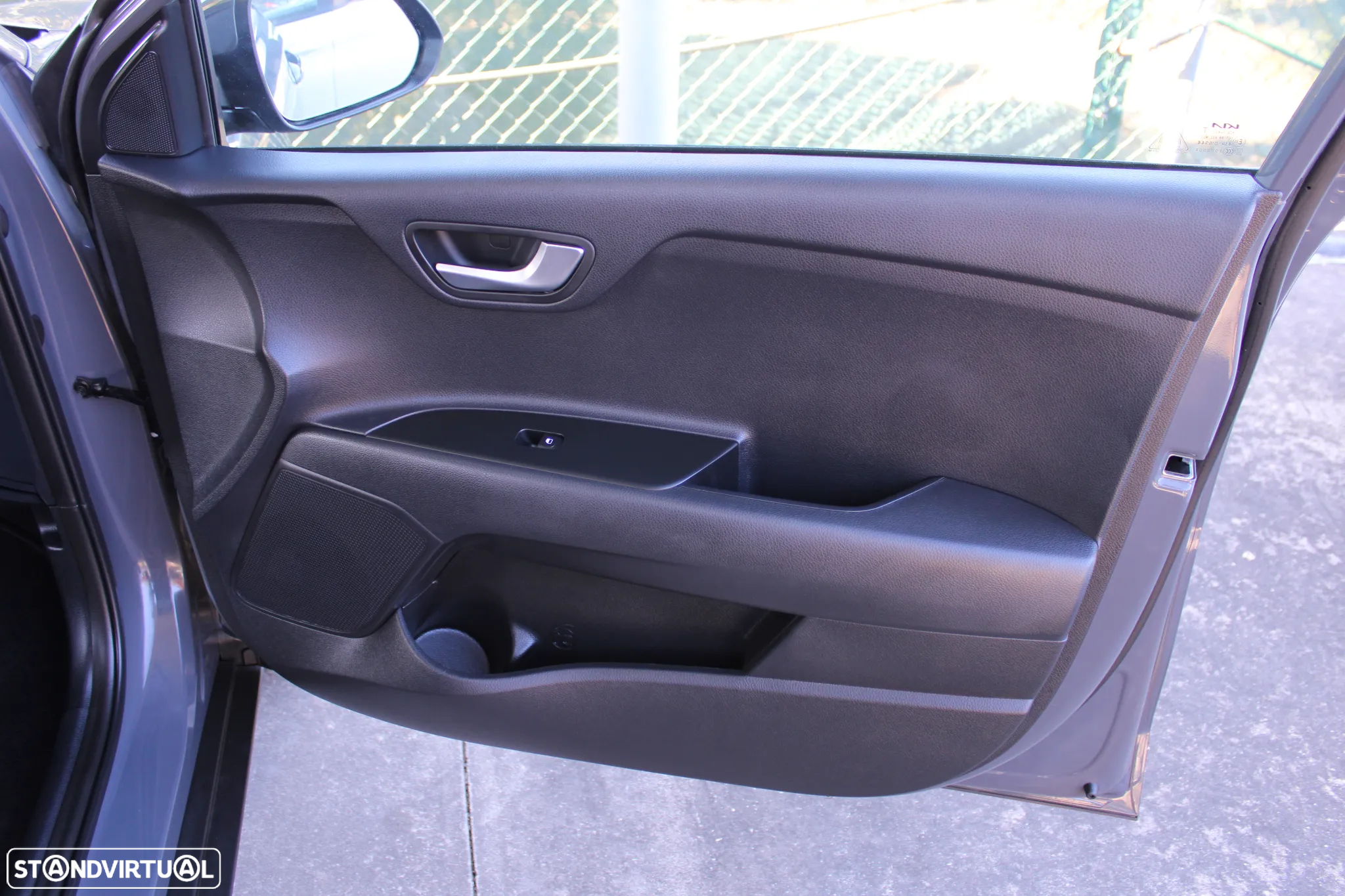 Kia Stonic 1.0 T-GDI Drive - 44