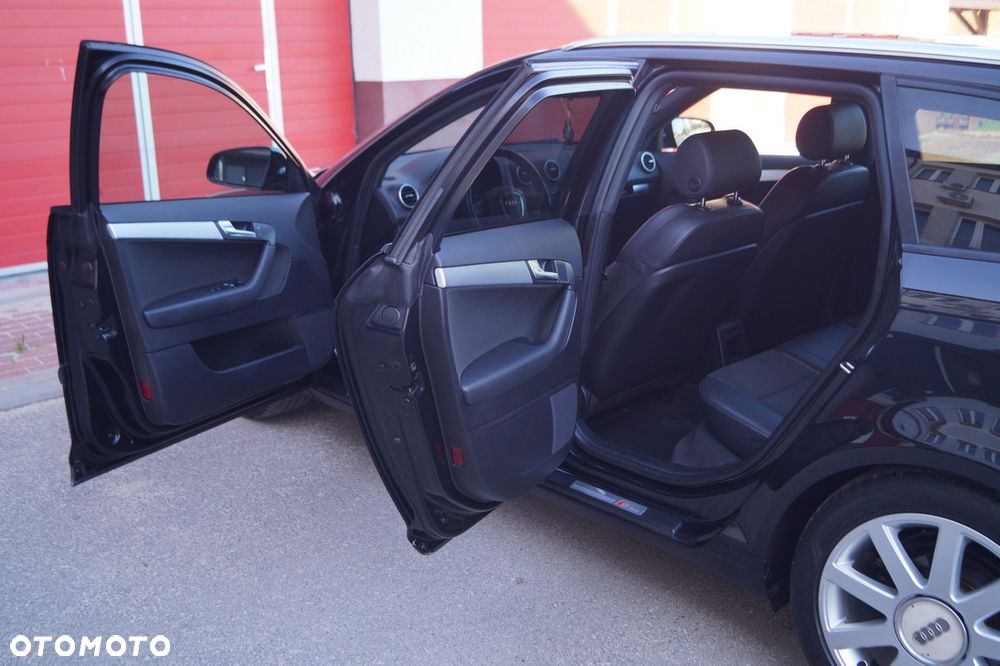 Audi A3 Sportback 1.6 FSI S line Sportpaket plus - 17