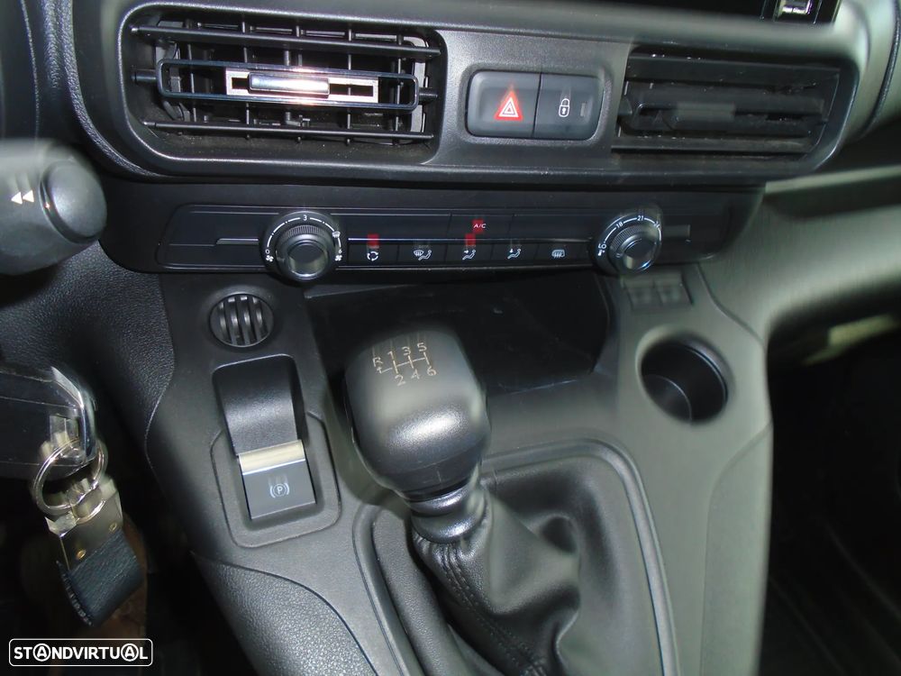 Toyota Proace City-LONGA-L2-H2- NACIONAL-IVA DEDUTIVEL- Ecrân -CX 6 V - 20