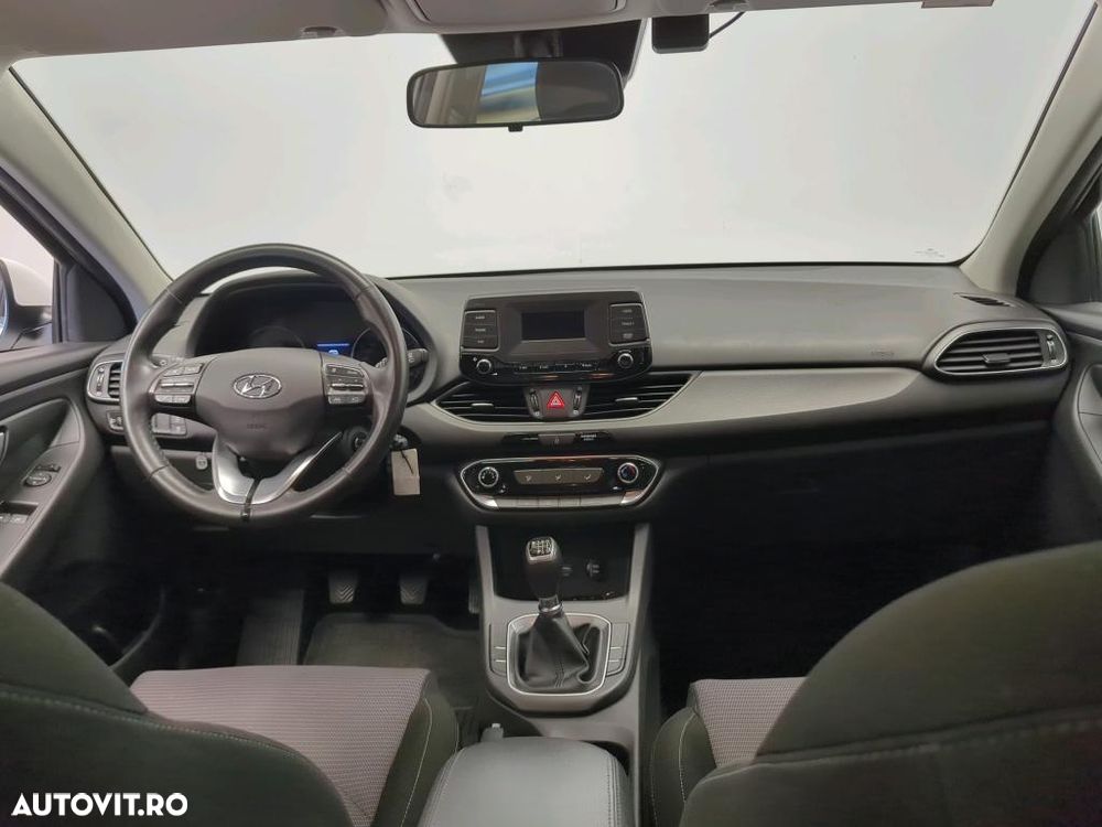 Hyundai i30 1.5 110CP 5DR M/T Comfort - 5