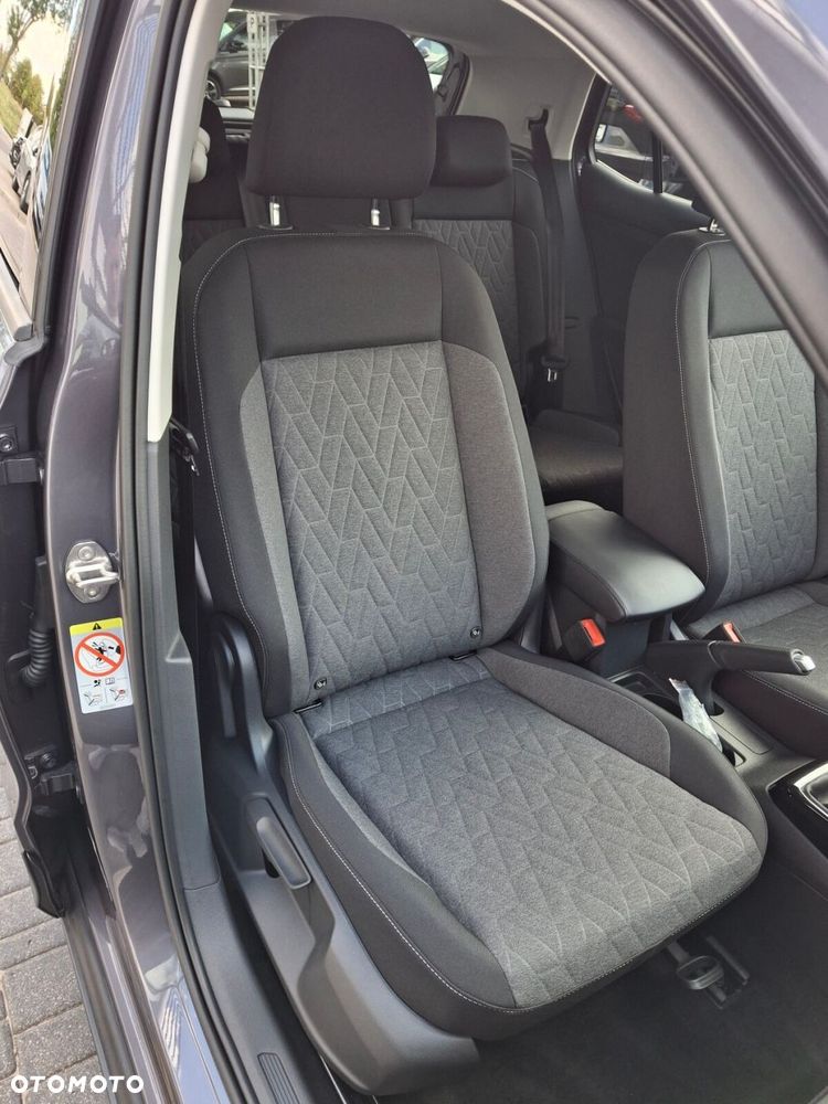 Volkswagen T-Cross - 22