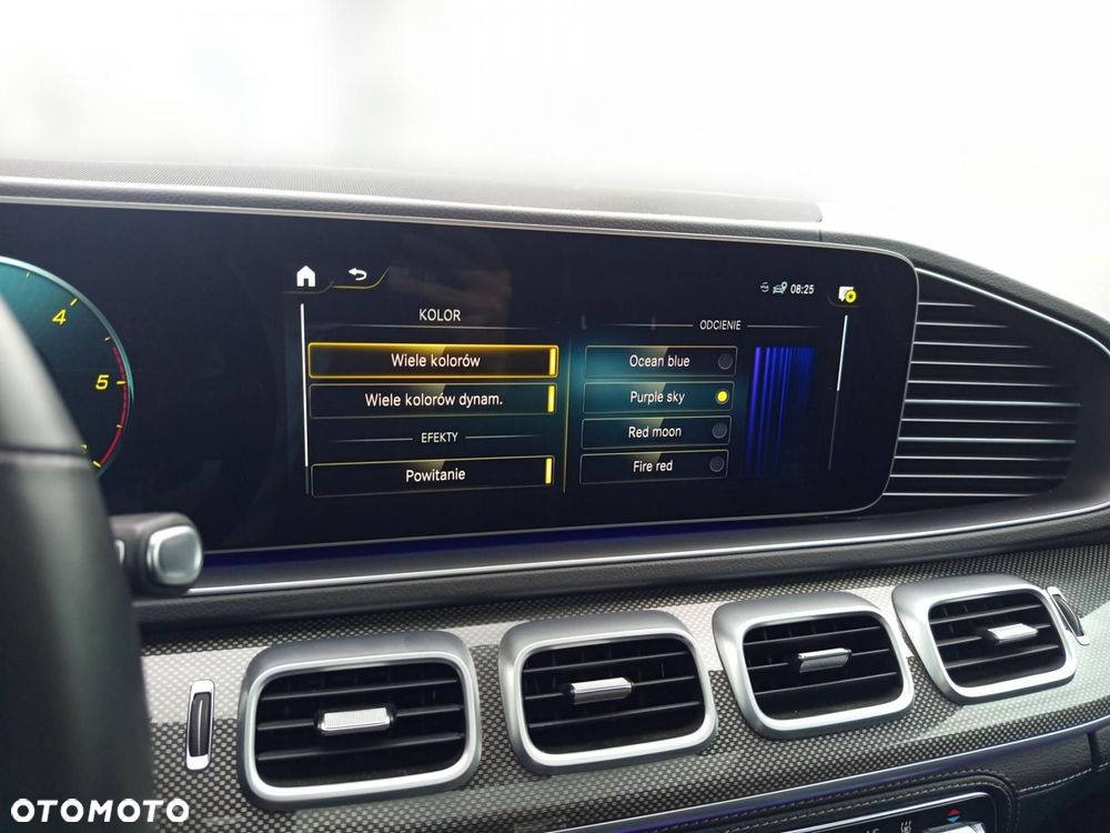 Mercedes-Benz GLS - 25