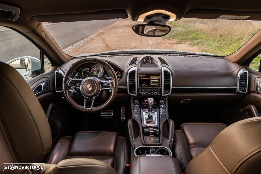 Porsche Cayenne S E-Hybrid - 26