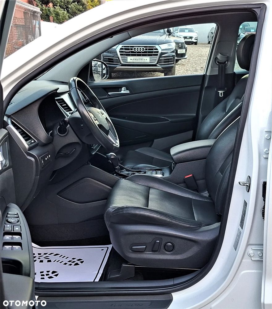 Hyundai Tucson blue 1.7 CRDi 2WD DCT Premium - 18