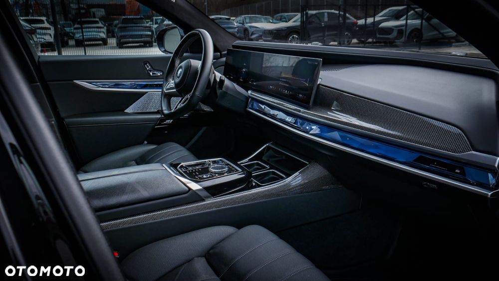 BMW i7 105.7kWh M70 xDrive - 5