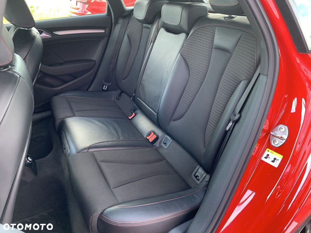 Audi S3 Sportback - 13