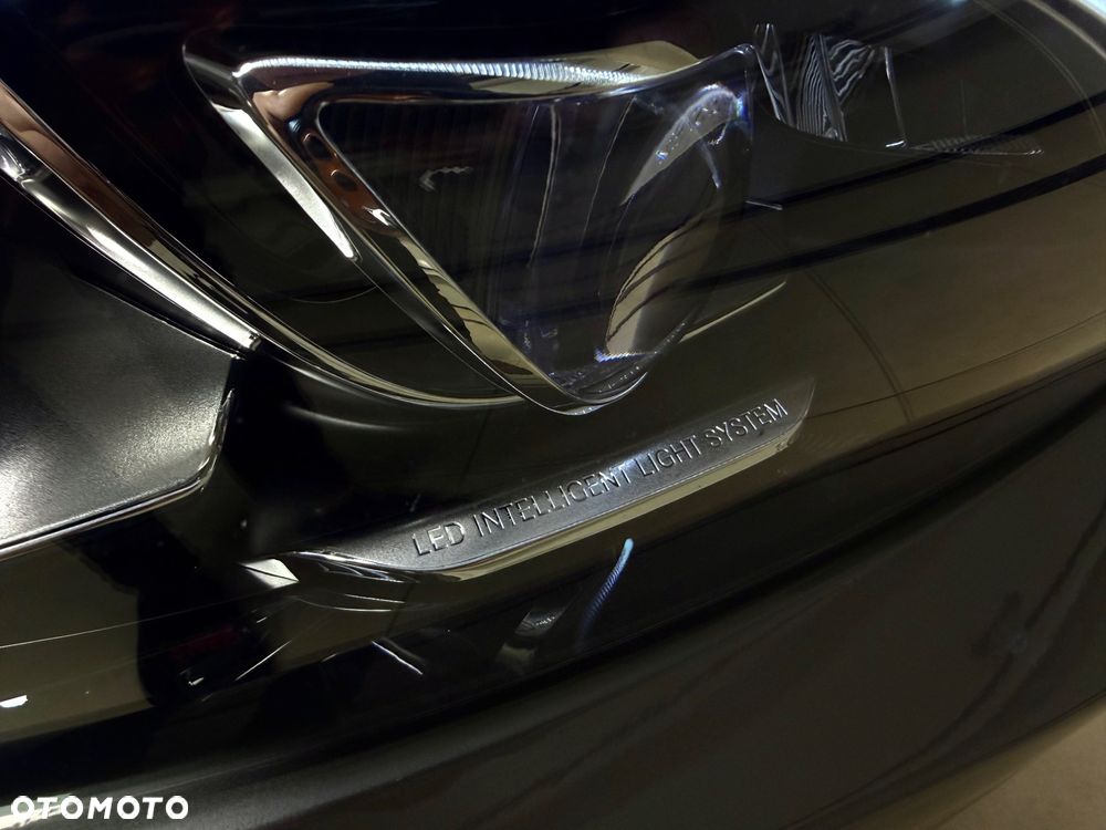 Mercedes-Benz Klasa C 180 7G-TRONIC - 35
