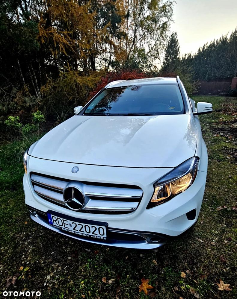 Mercedes-Benz GLA 250 7G-DCT Urban - 4