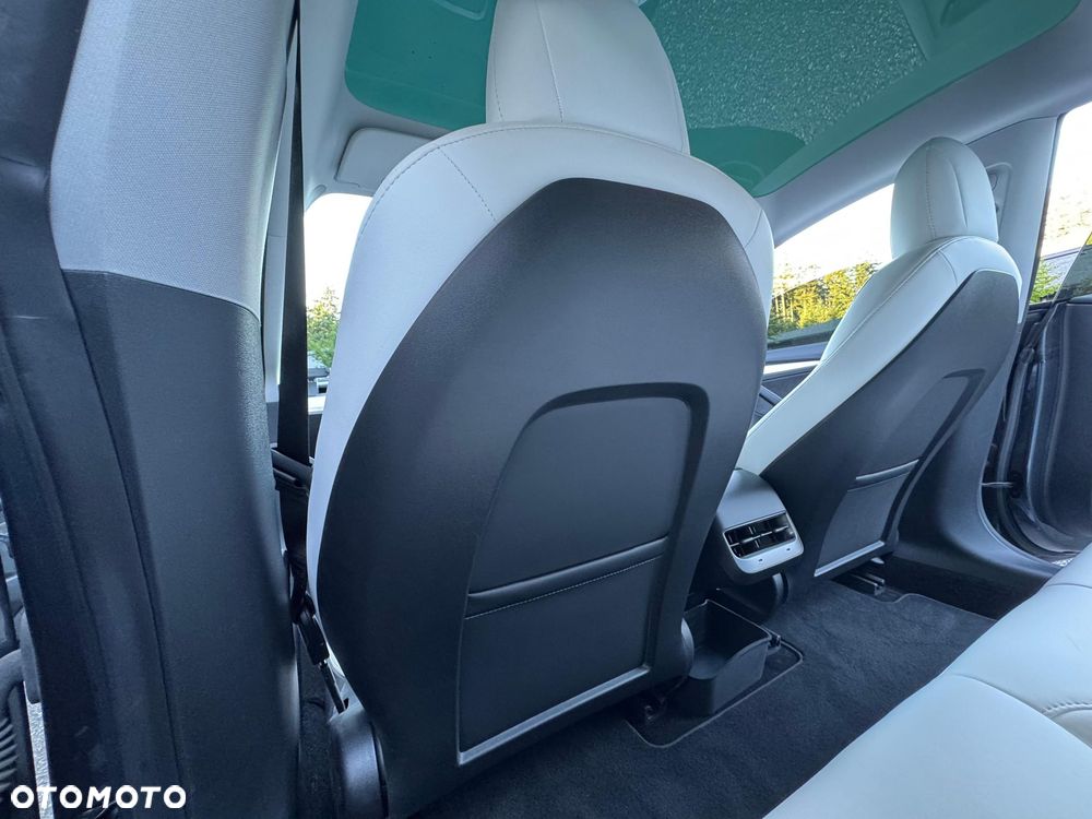 Tesla Model 3 Standard Reichweite Plus Hinterradantrieb - 25