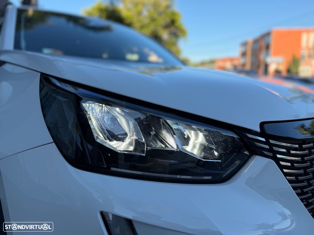 Peugeot 2008 1.2 PureTech Allure - 10