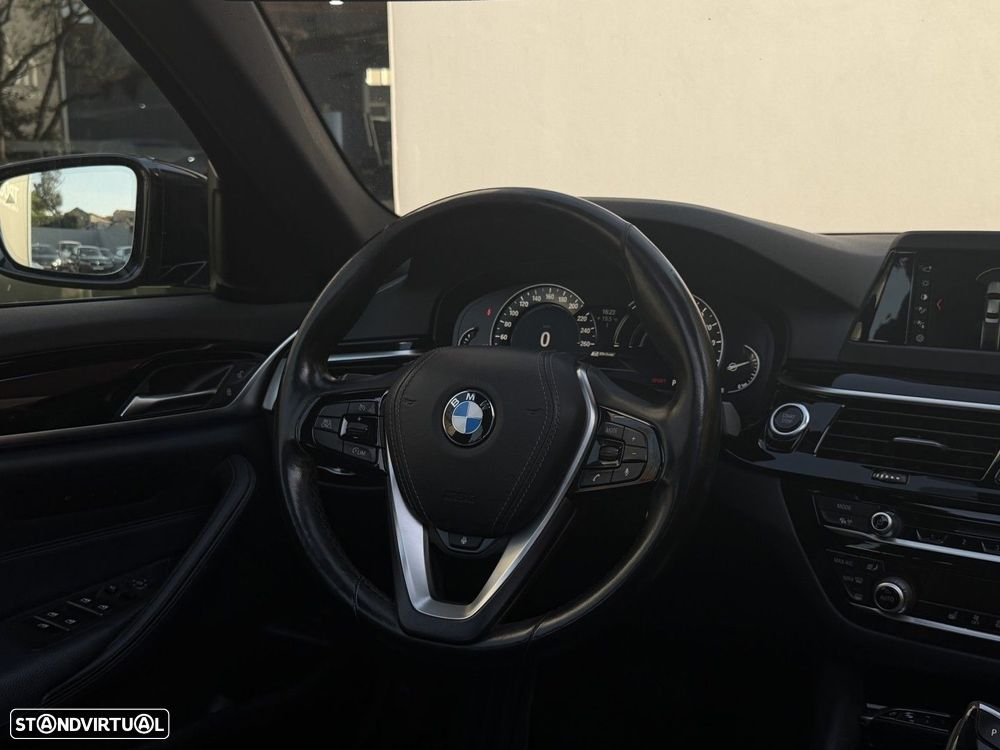 BMW 530 e iPerformance Line Luxury - 15