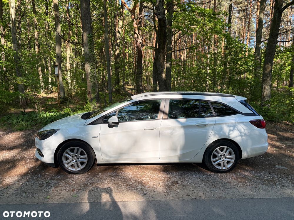Opel Astra 1.2 T Edition S&S - 9