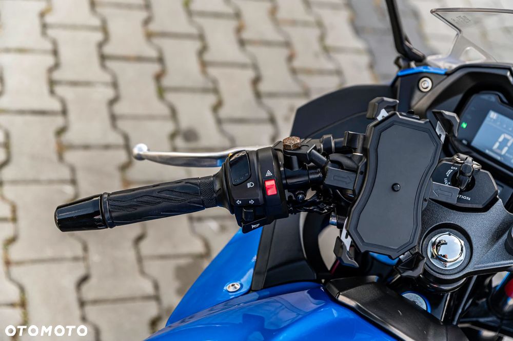 Suzuki GSX-R - 32