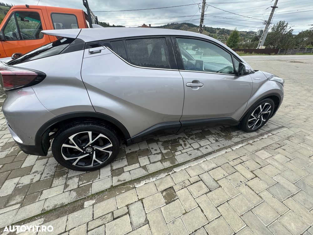 Toyota C-HR - 5