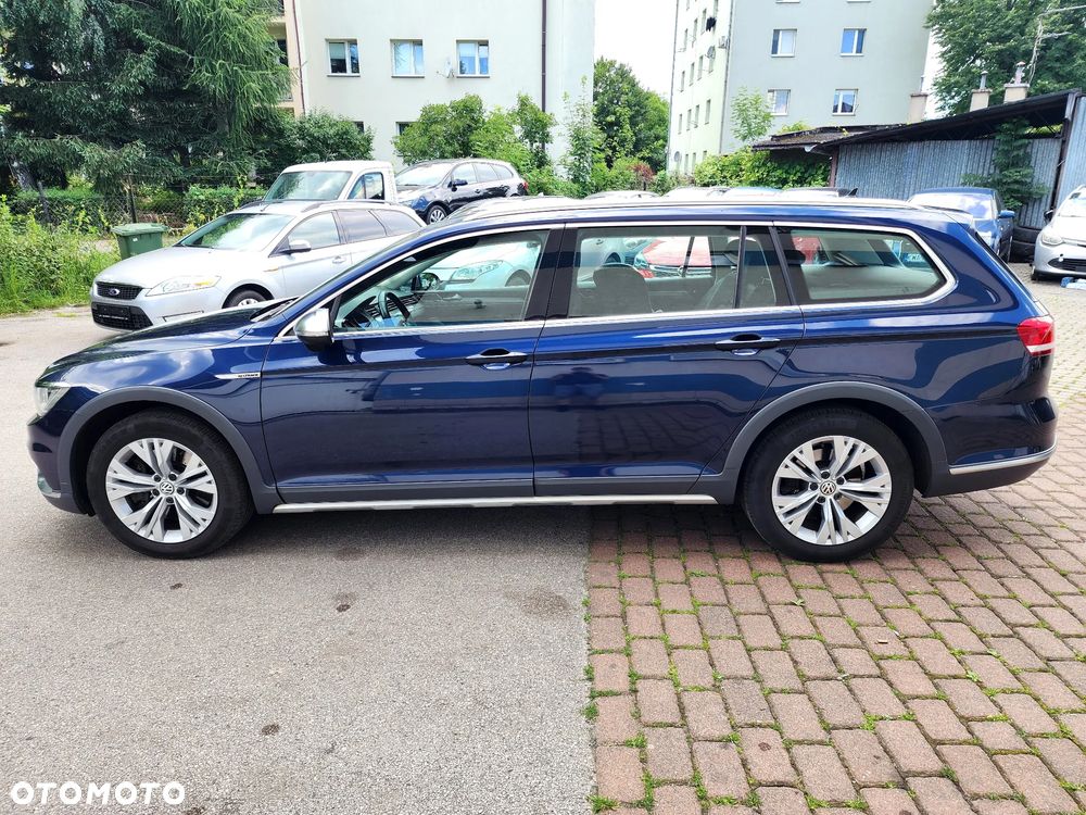 Volkswagen Passat Alltrack 2.0 TDI SCR 4Motion DSG - 9