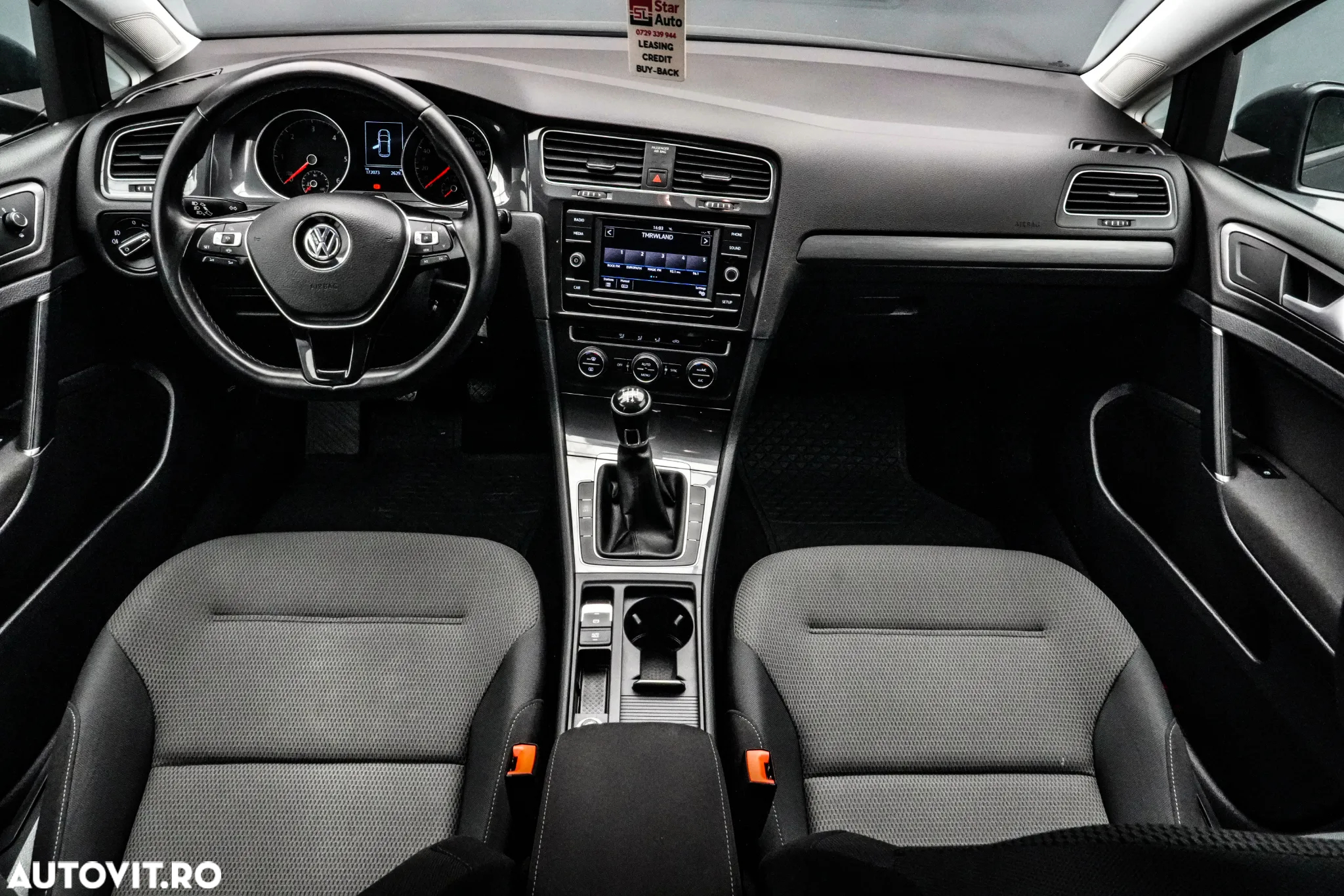 Volkswagen Golf 1.6 TDI Comfortline - 7