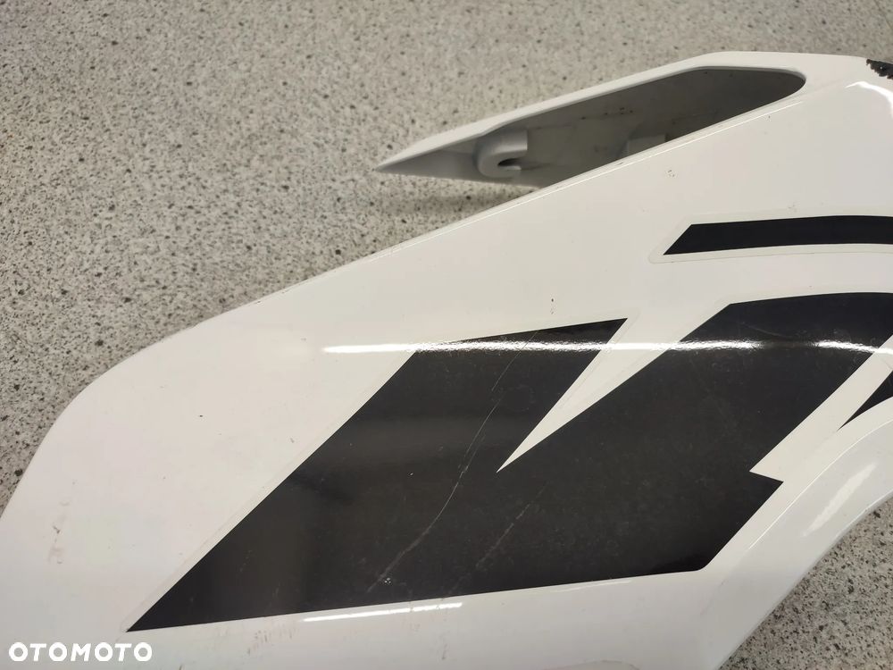 Owiewka, osłona, bok, boczek KTM Duke 125 - 8