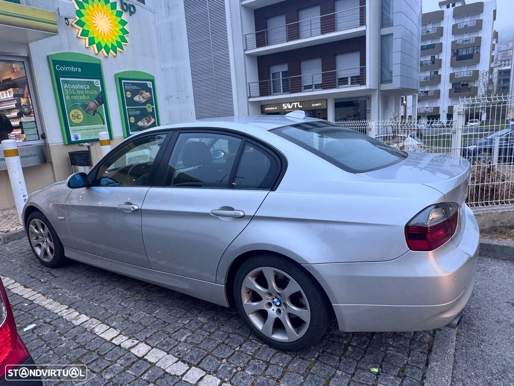 BMW 320 d Dynamic - 2