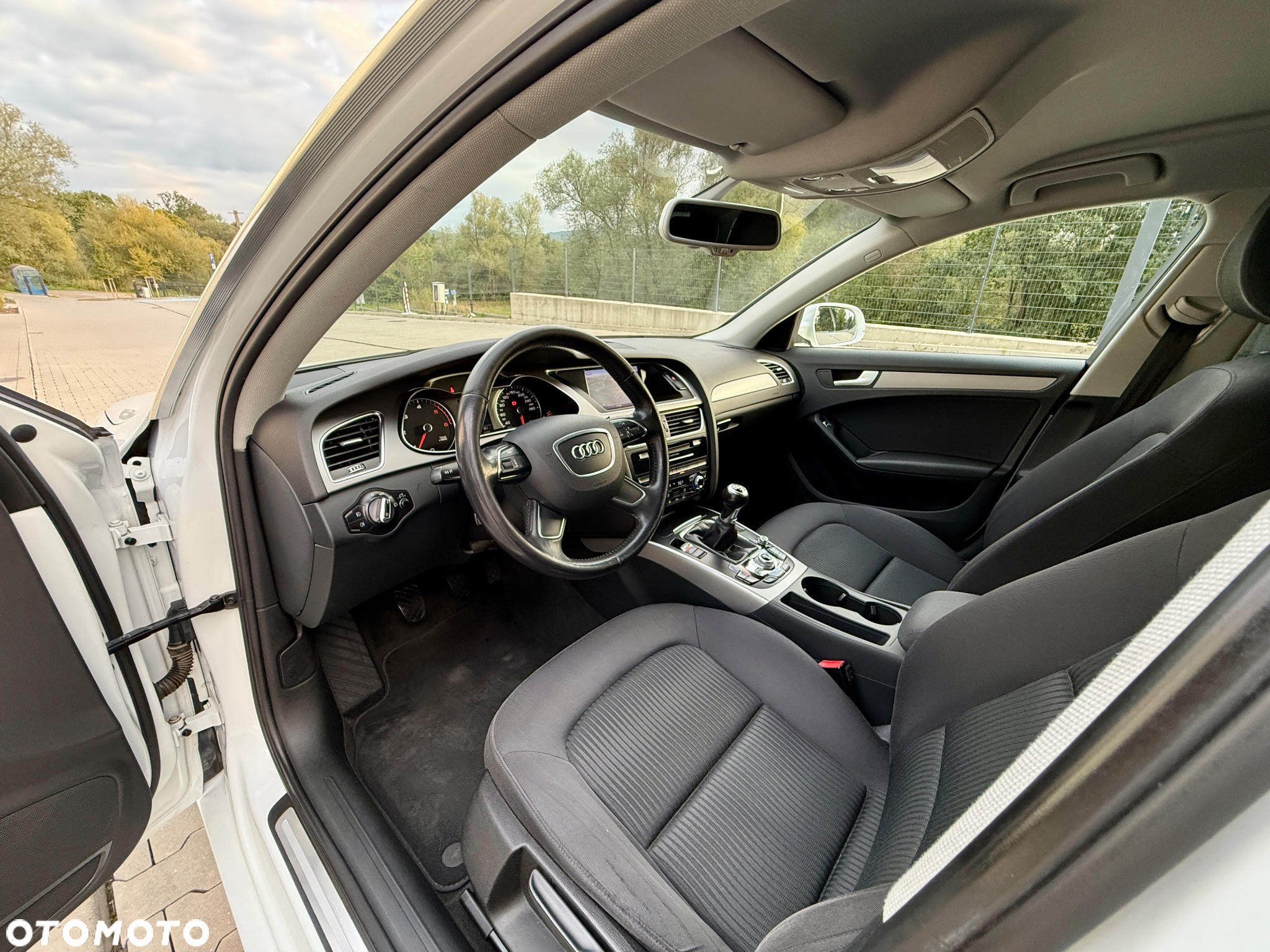 Audi A4 Avant 2.0 TDI - 16