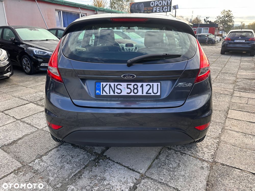 Ford Fiesta - 23