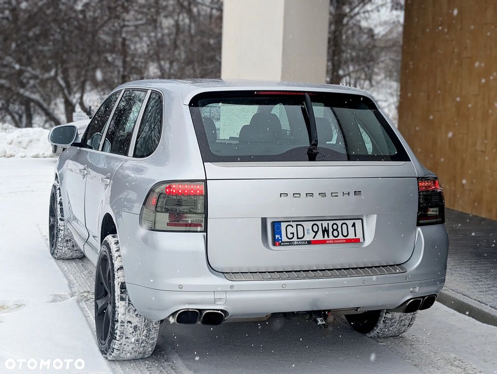 Porsche Cayenne - 10