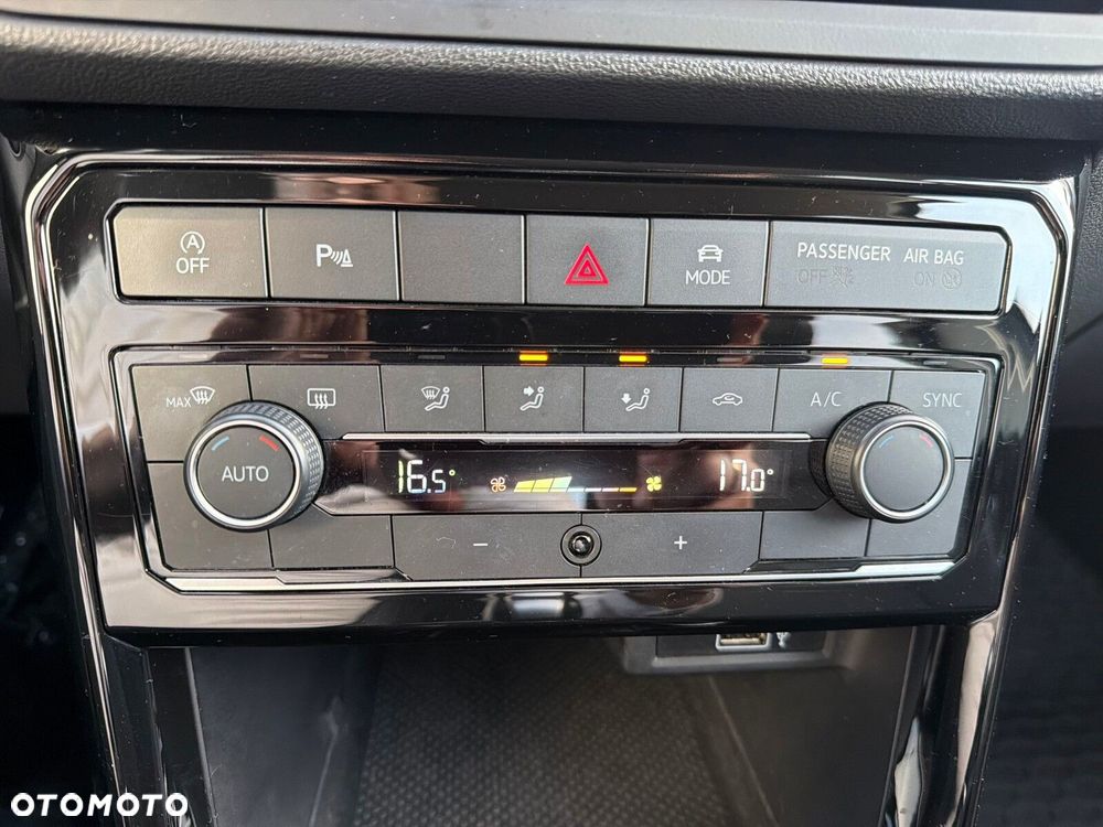 Volkswagen T-Cross - 22