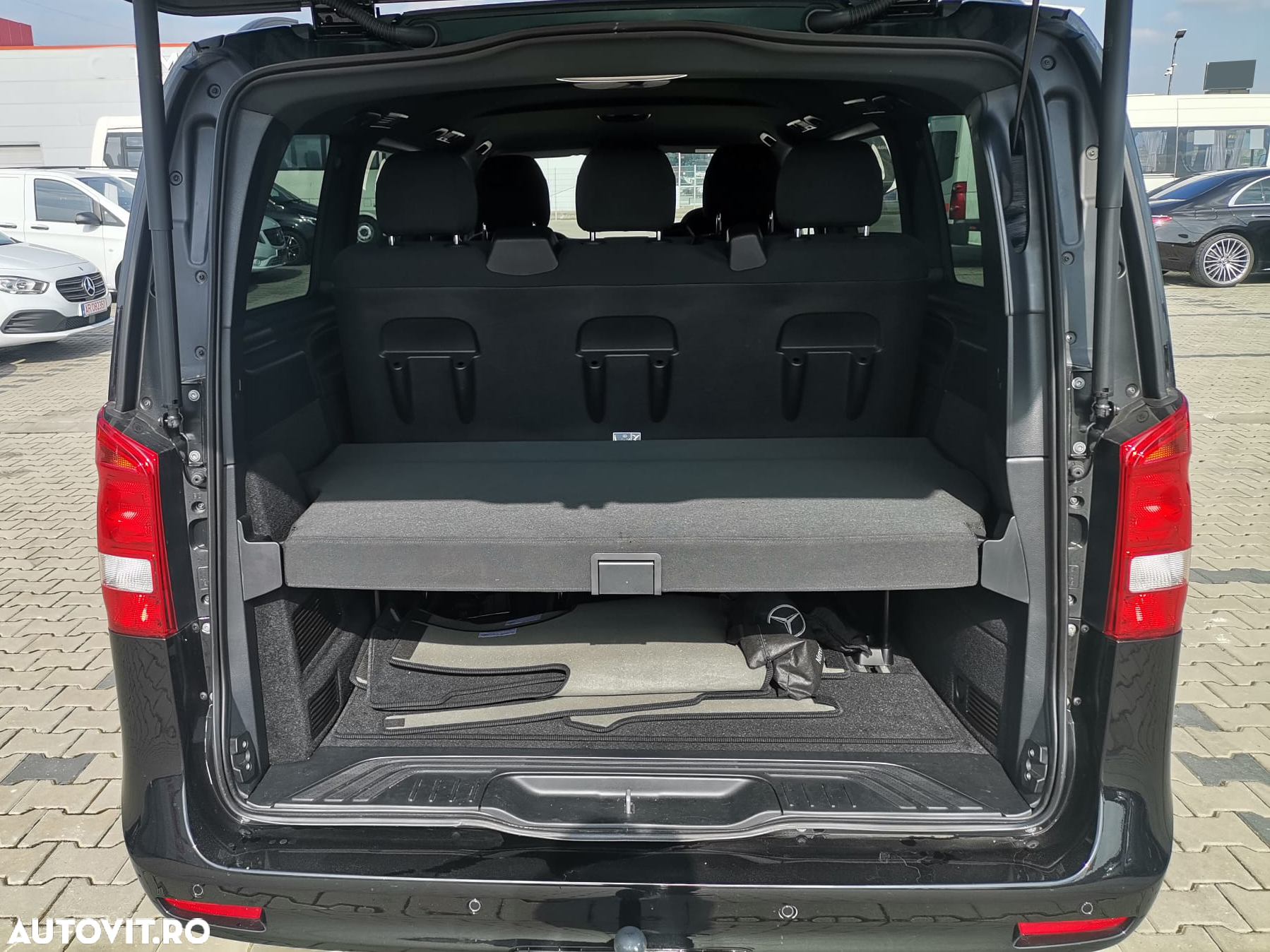 Mercedes-Benz V 220 d Lung Avantgarde - 8