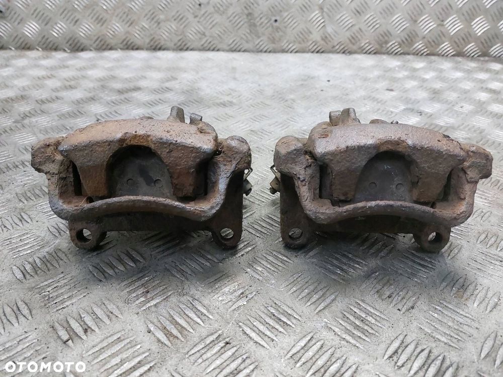 TARCZE HAMULCOWE TYŁ + ZACISKI VOLKSWAGEN TRANSPORTER T4 2.4 D - 8