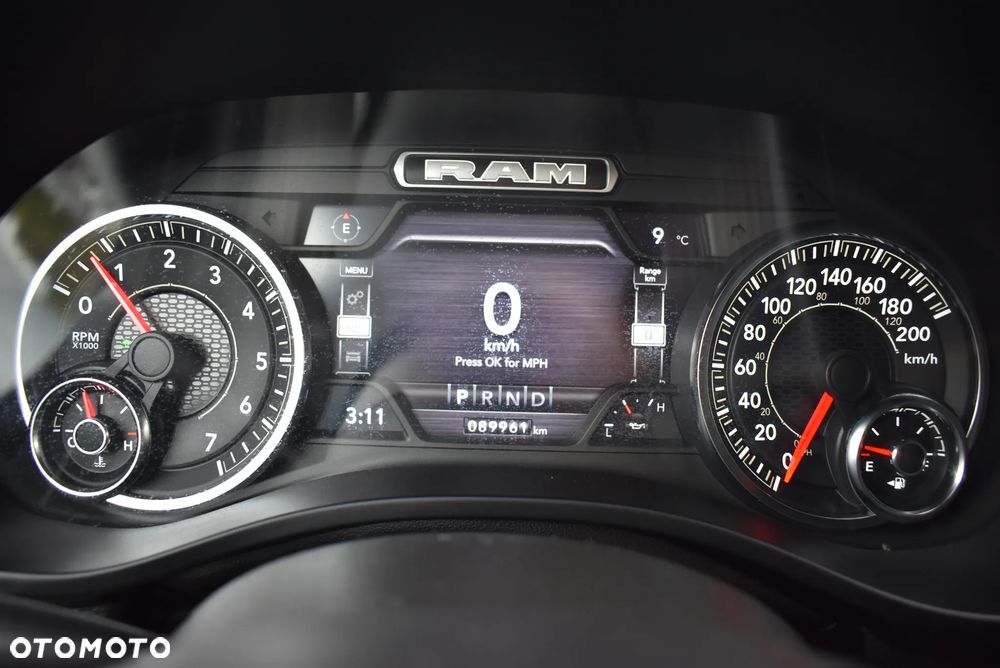 Dodge RAM 1500 5.7 4x4 - 31