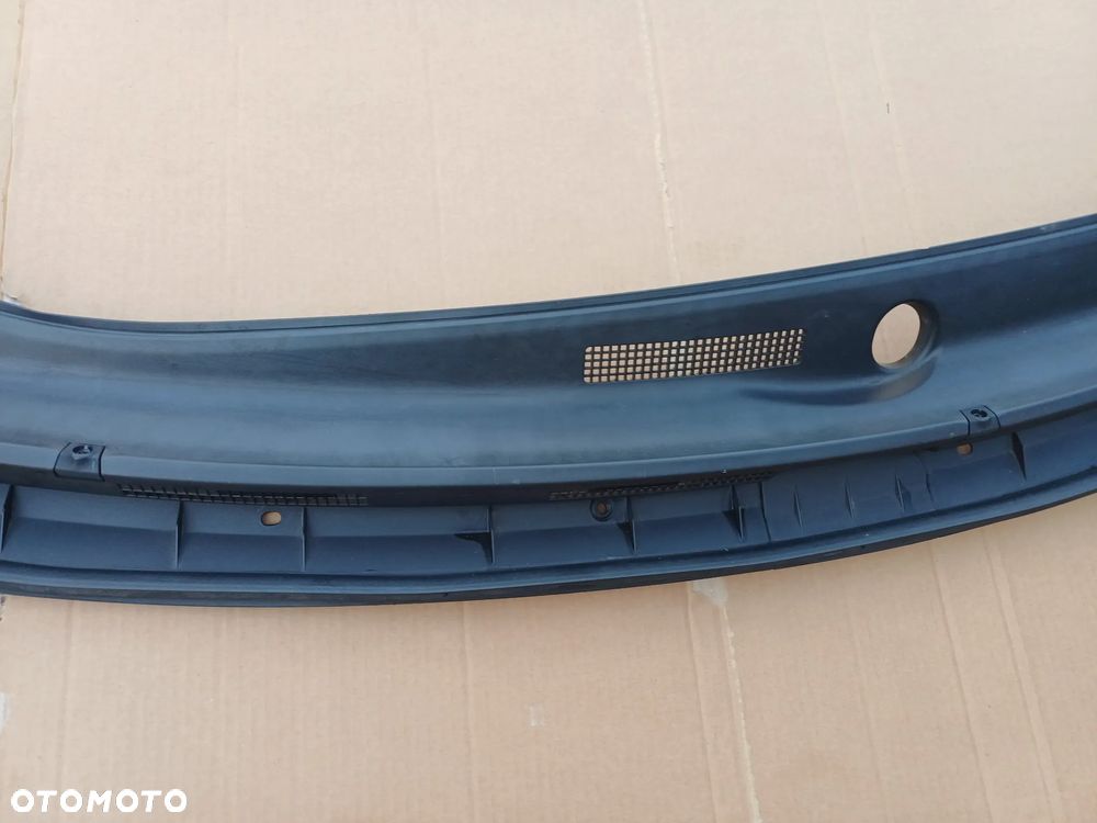 Nissan Note II E12 podszybie Europa 66820 3VV0A 13- - 3