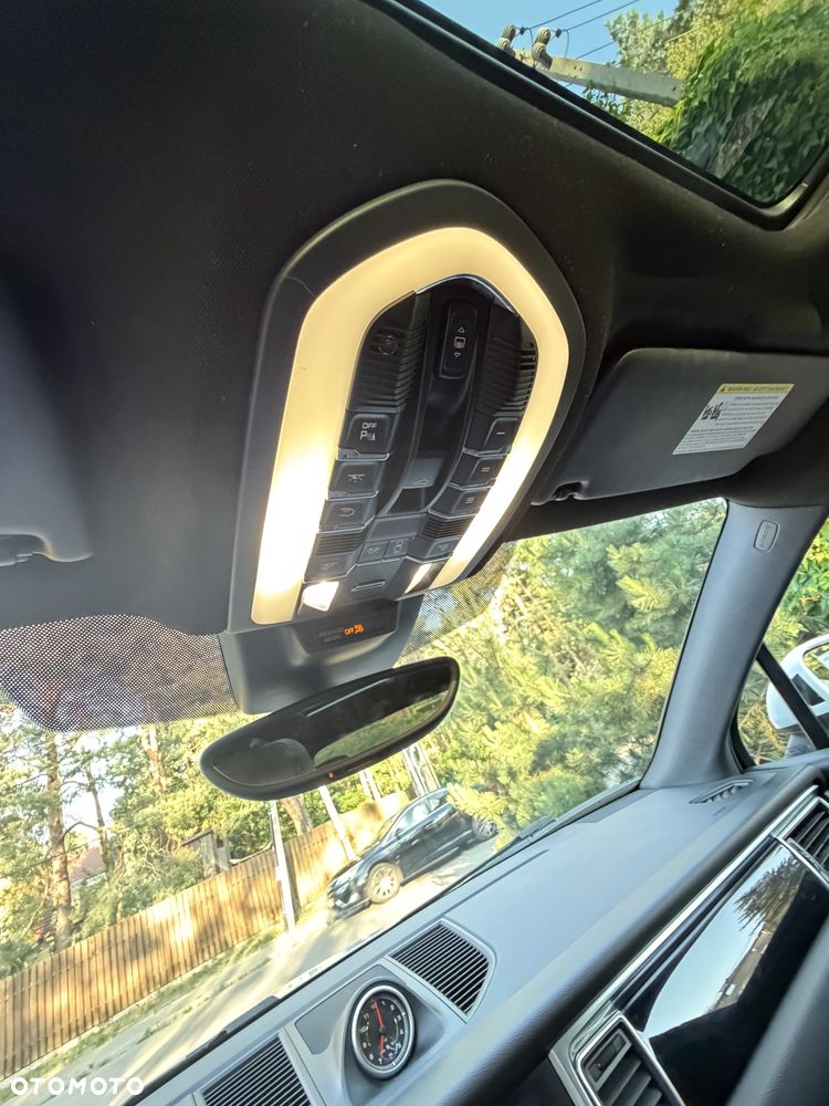 Porsche Macan Standard - 17