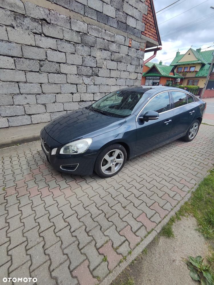 Volvo S60 D5 Summum - 1