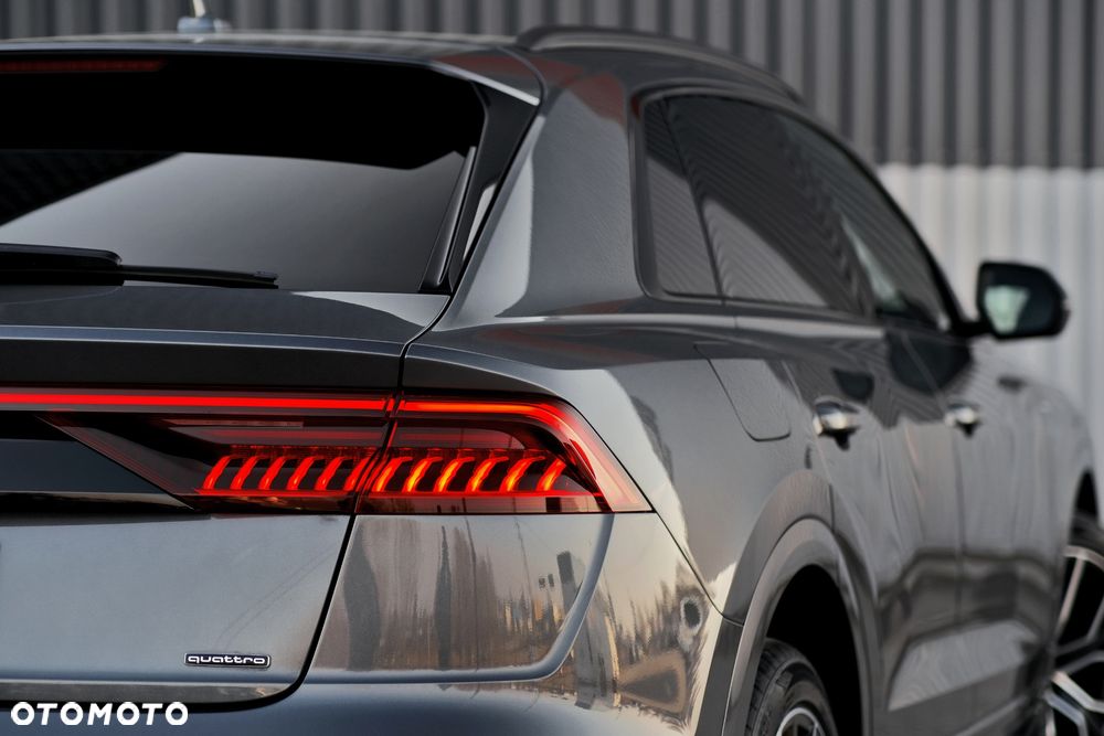Audi Q8 55 TFSI quattro tiptronic - 8