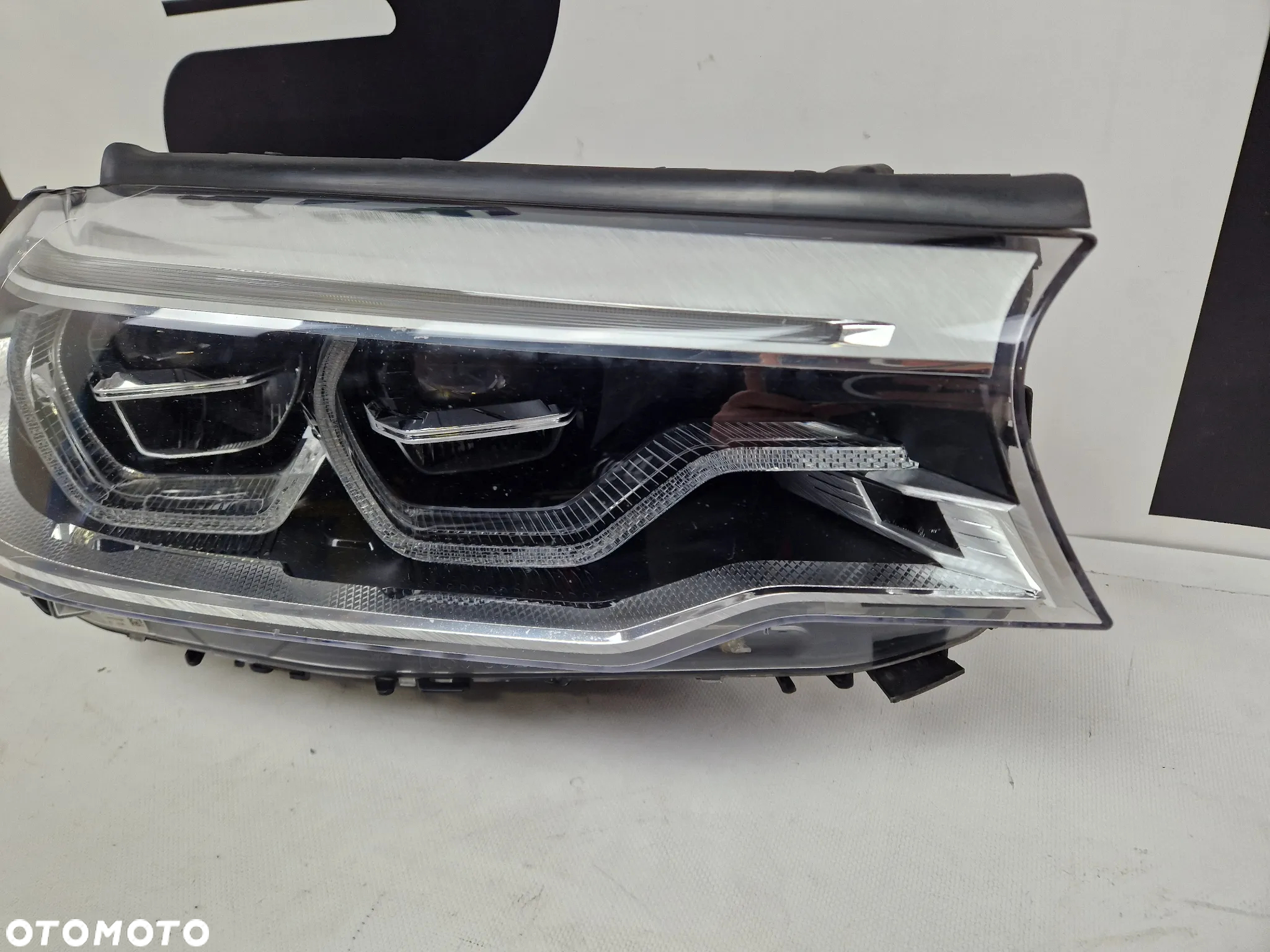 Prawy reflektor adaptive led BMW 5 G30 G31 7439210-01 - 5