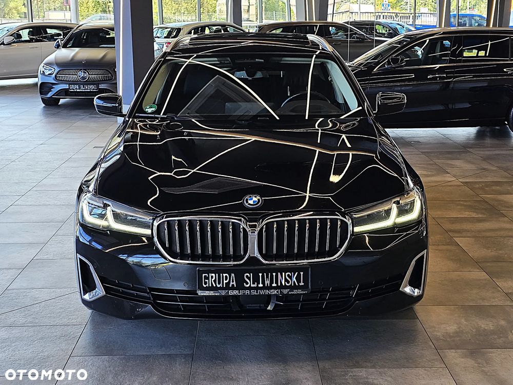 BMW Seria 5 530e xDrive Luxury Line - 14