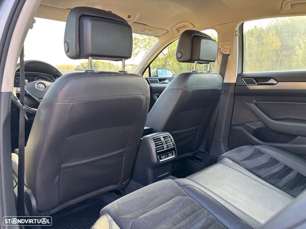 VW Passat 2.0 TDI Highline DSG - 34