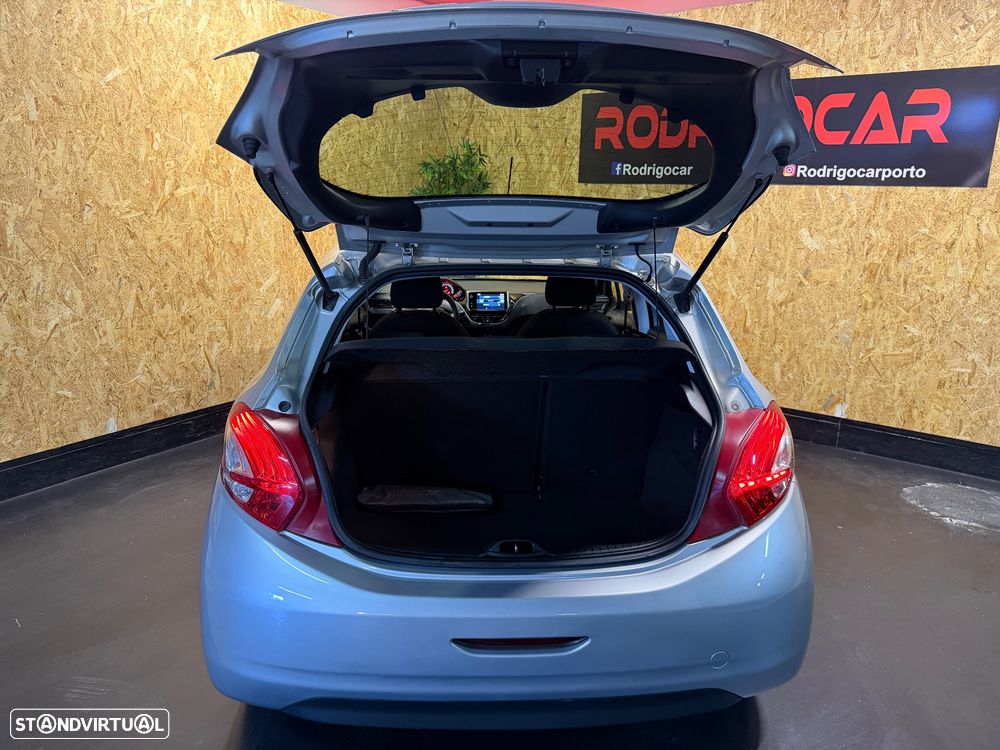 Peugeot 208 1.4 HDi Access - 19