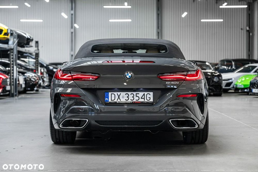 BMW Seria 8 840i - 8