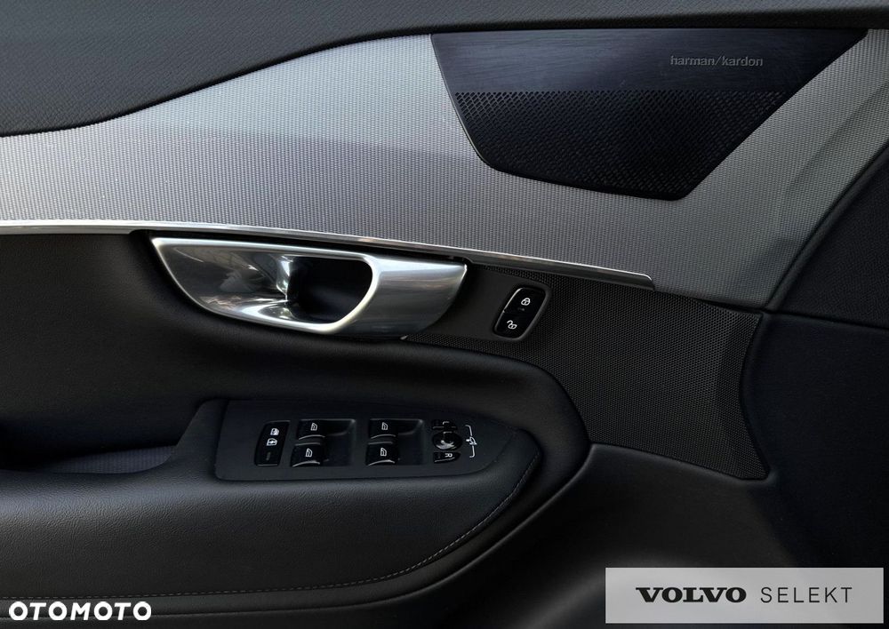 Volvo XC 90 - 35